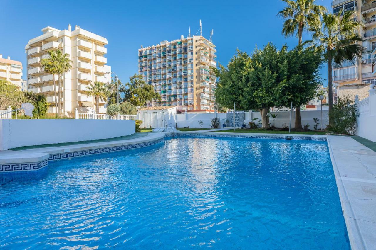 Apartamento Al Lado De La Playa Беналмадена Екстериор снимка